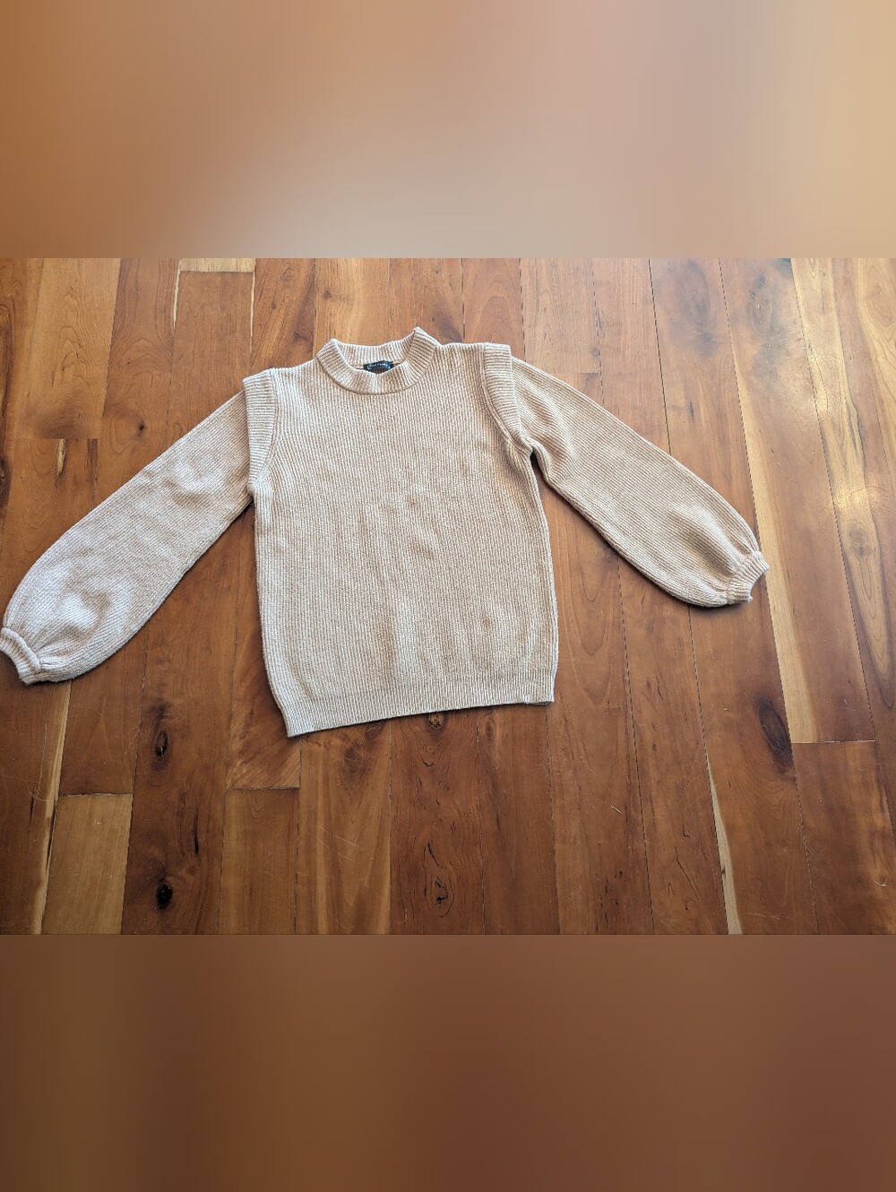 Women's Cream Ribbed Crewneck Sweater with Balloon Sleeves